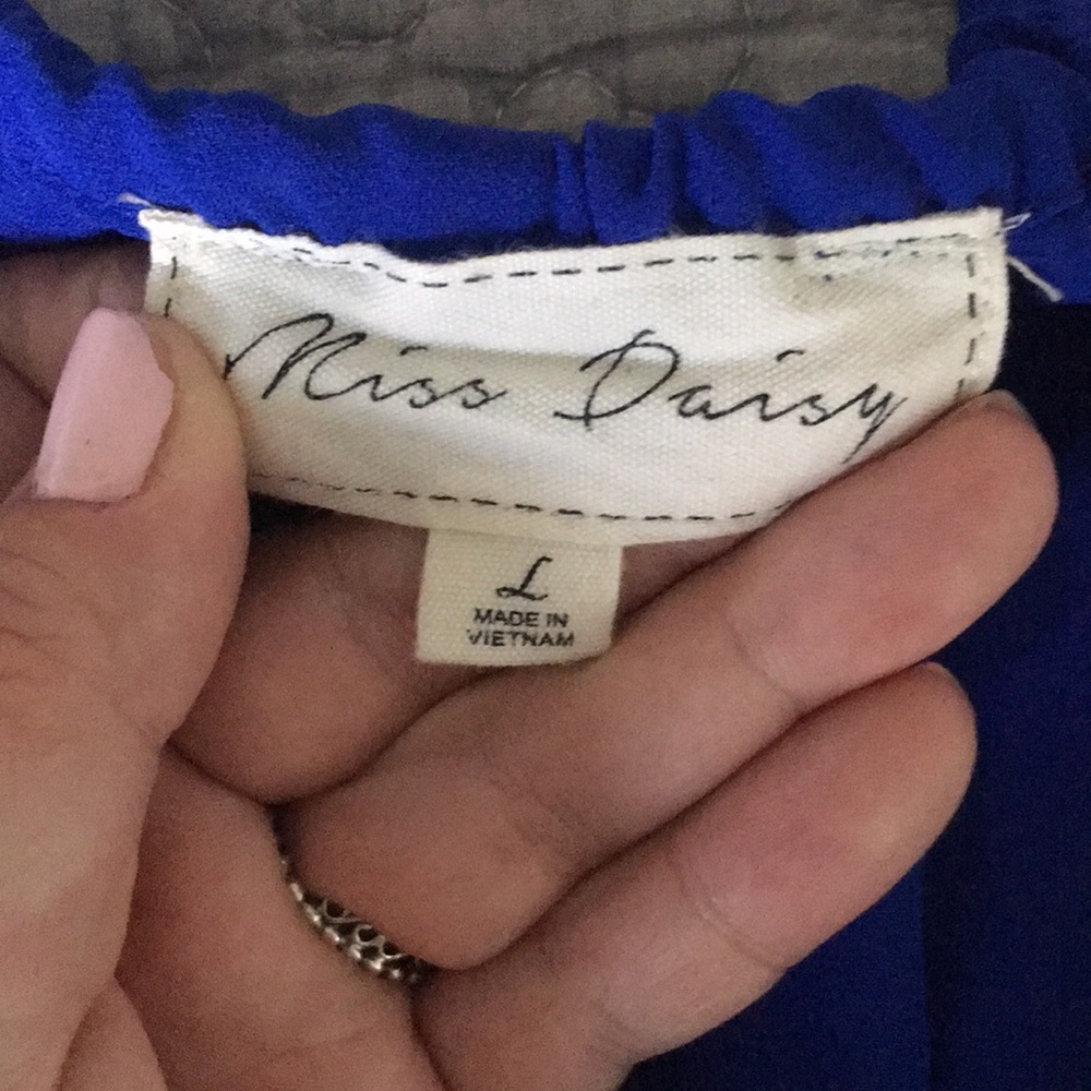 Open back, patterned tank. - Picture 4 of 4